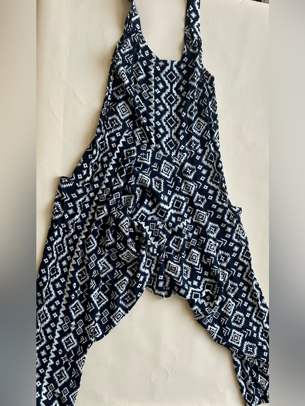Sleeveless Navy & White Printed Harem Jumpsuit size s/M - Picture 8 of 8